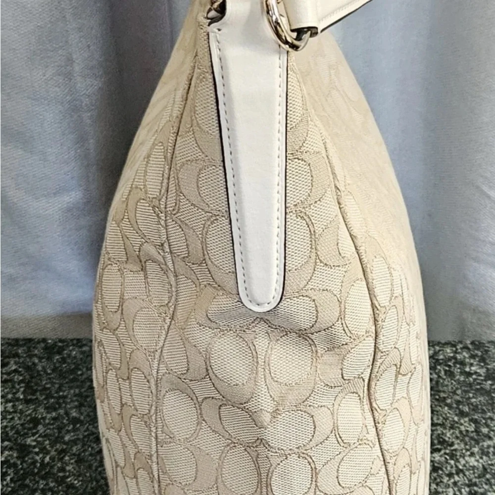 Coach Beige Signature Jacquard purse Hobo shoulder Bag